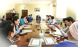 Генеральный директор ТОО «Бургылау» провел встречу с молодежью